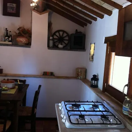 Сasa de vacaciones Sunflowers - Holiday House *